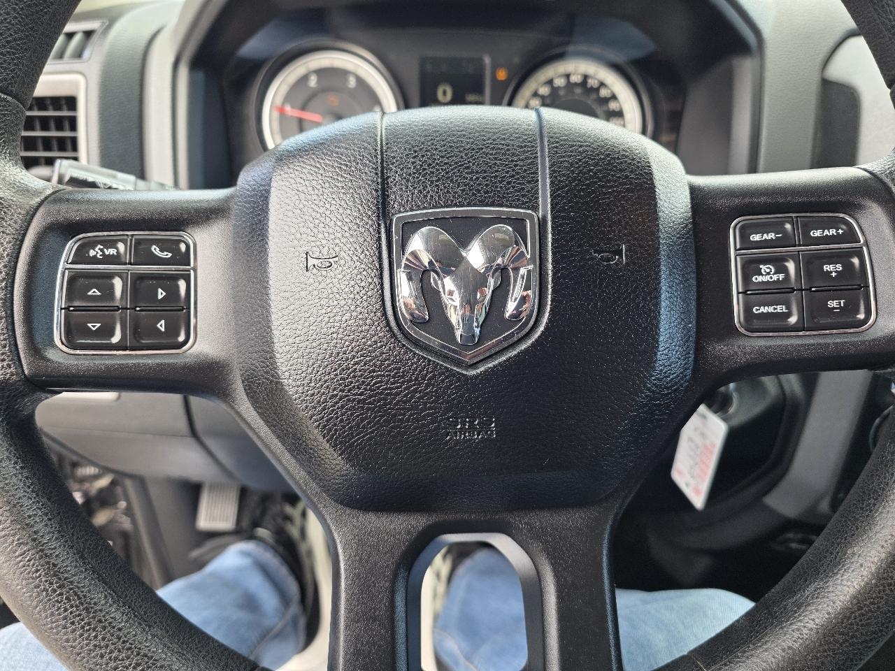 RAM 1500 4WD Crew Cab 149" Tradesman 2016