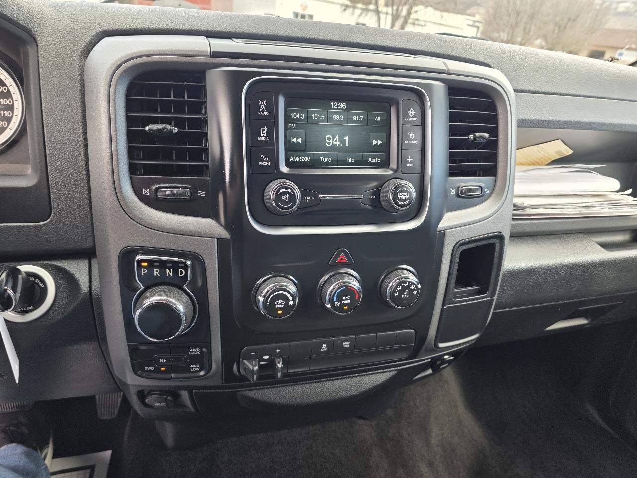 RAM 1500 4WD Crew Cab 149" Tradesman 2016