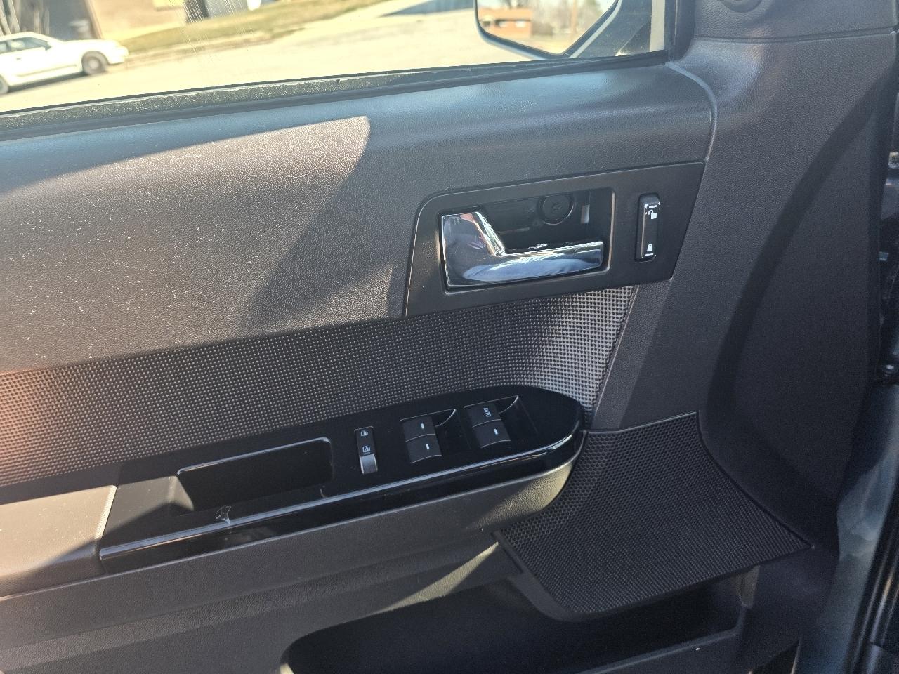 Ford Escape 4WD 4dr Limited 2011