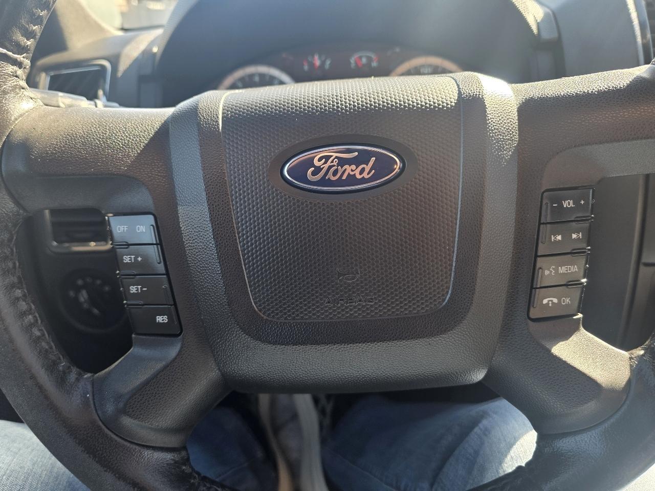 Ford Escape 4WD 4dr Limited 2011