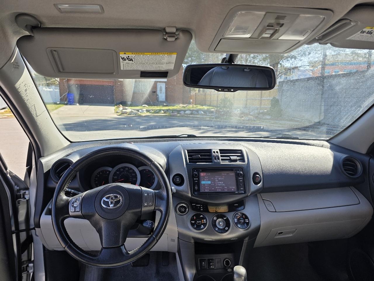 Toyota RAV4 4WD 4dr V6 Limited (Natl) 2012
