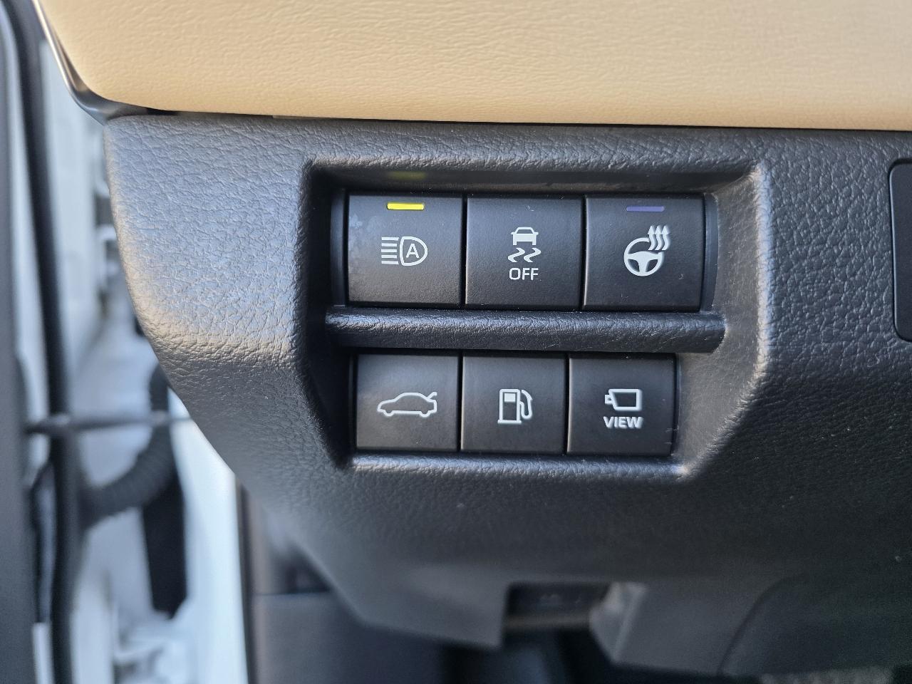 Toyota Avalon Hybrid Limited (Natl) 2020