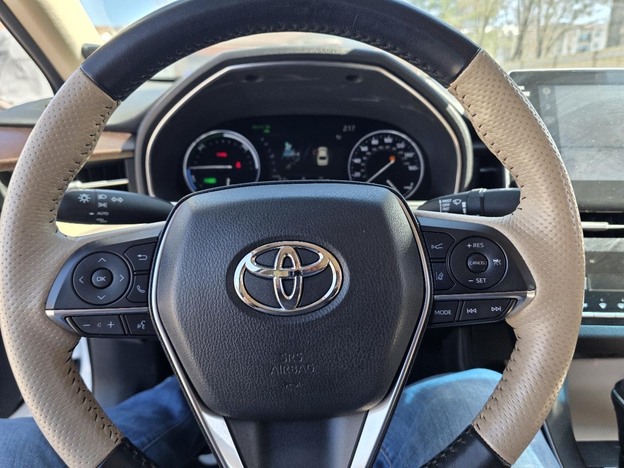 Toyota Avalon Hybrid Limited (Natl) 2020