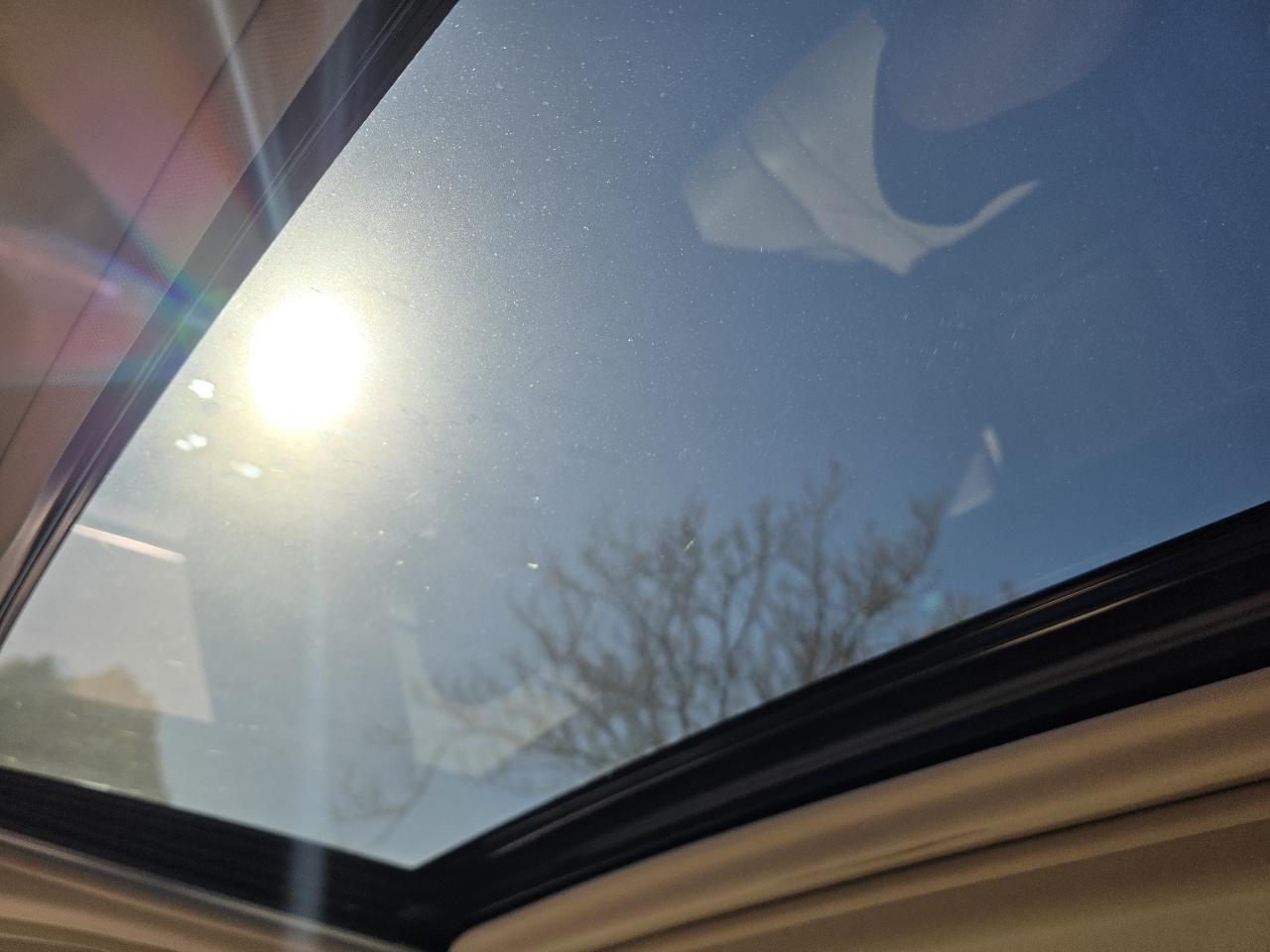 Toyota Avalon Hybrid Limited (Natl) 2020