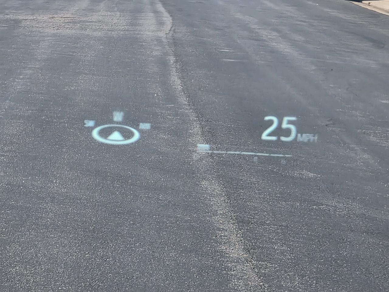 Toyota Avalon Hybrid Limited (Natl) 2020