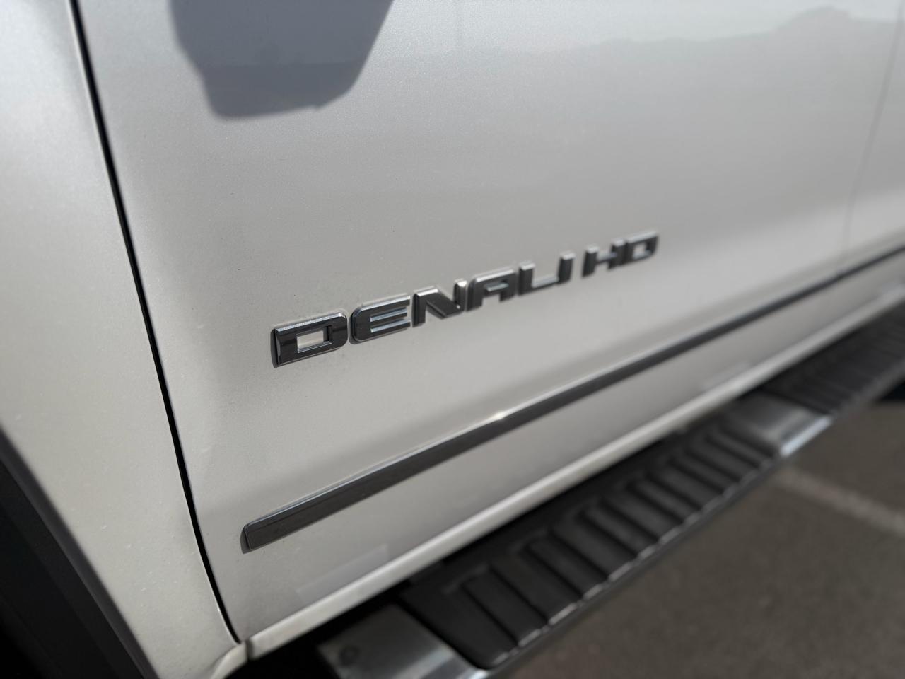 GMC Sierra 2500HD 4WD Crew Cab 153.7" Denali 2019