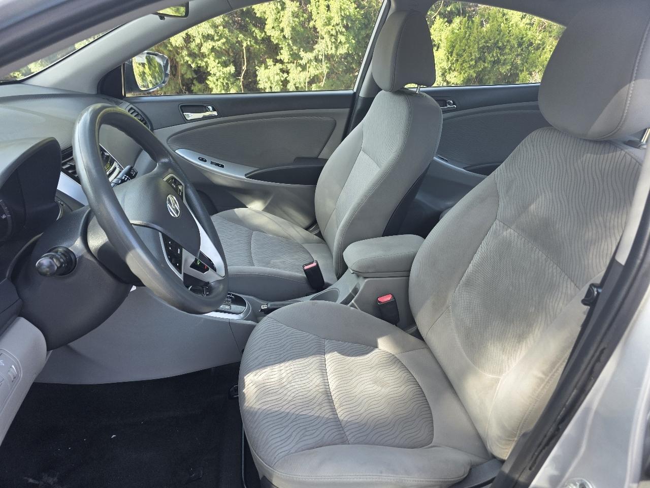 Hyundai Accent 4dr Sdn Auto GLS 2013