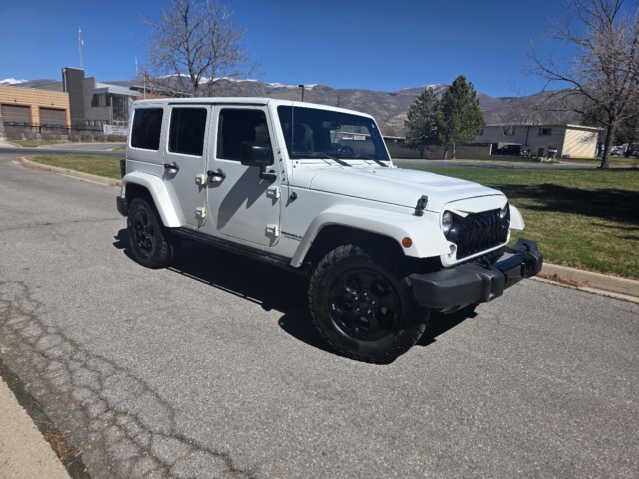 Jeep Wrangler Unlimited 4WD 4dr Altitude 2015