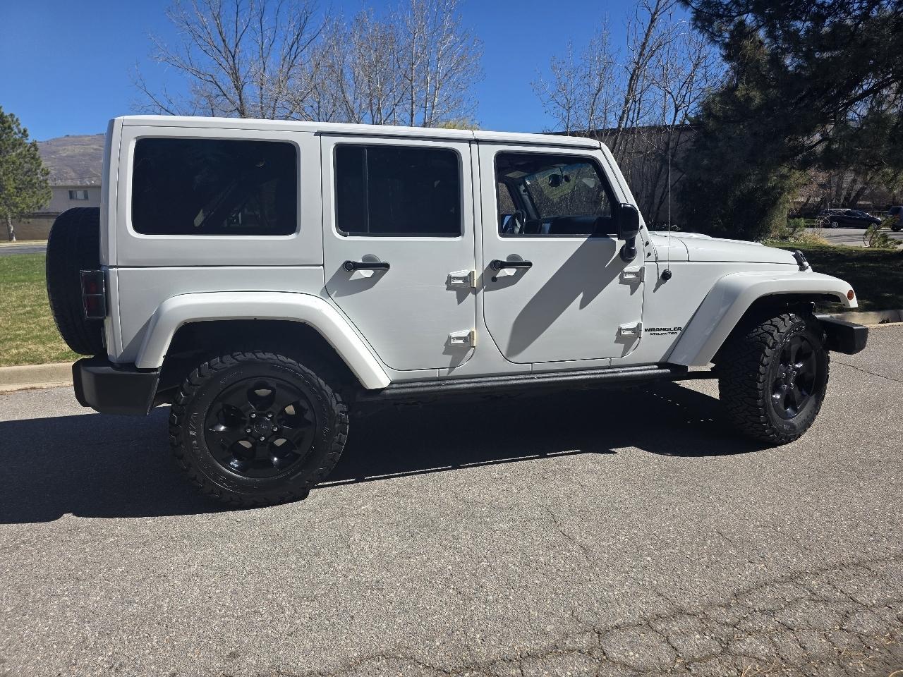 Jeep Wrangler Unlimited 4WD 4dr Altitude 2015