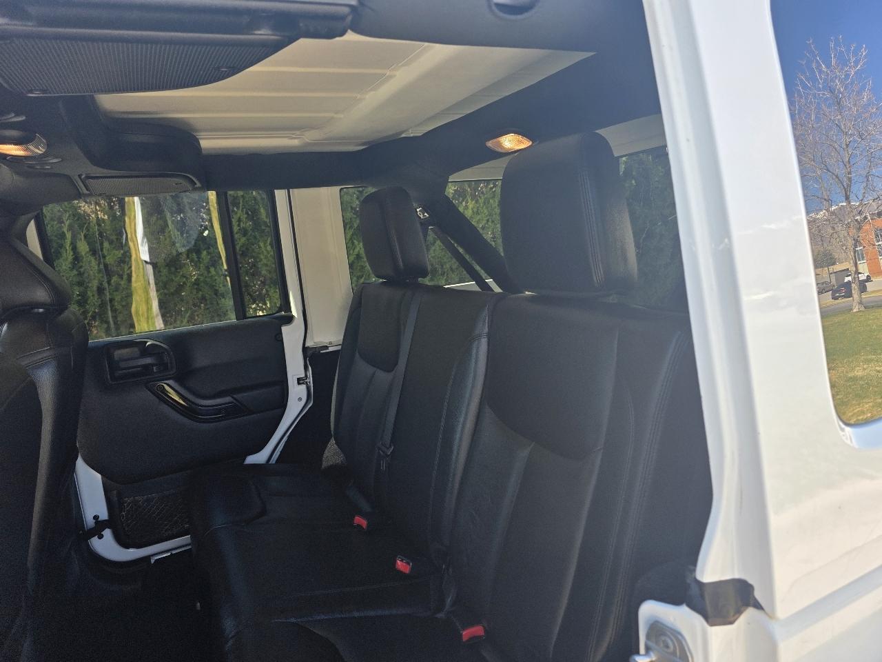 Jeep Wrangler Unlimited 4WD 4dr Altitude 2015