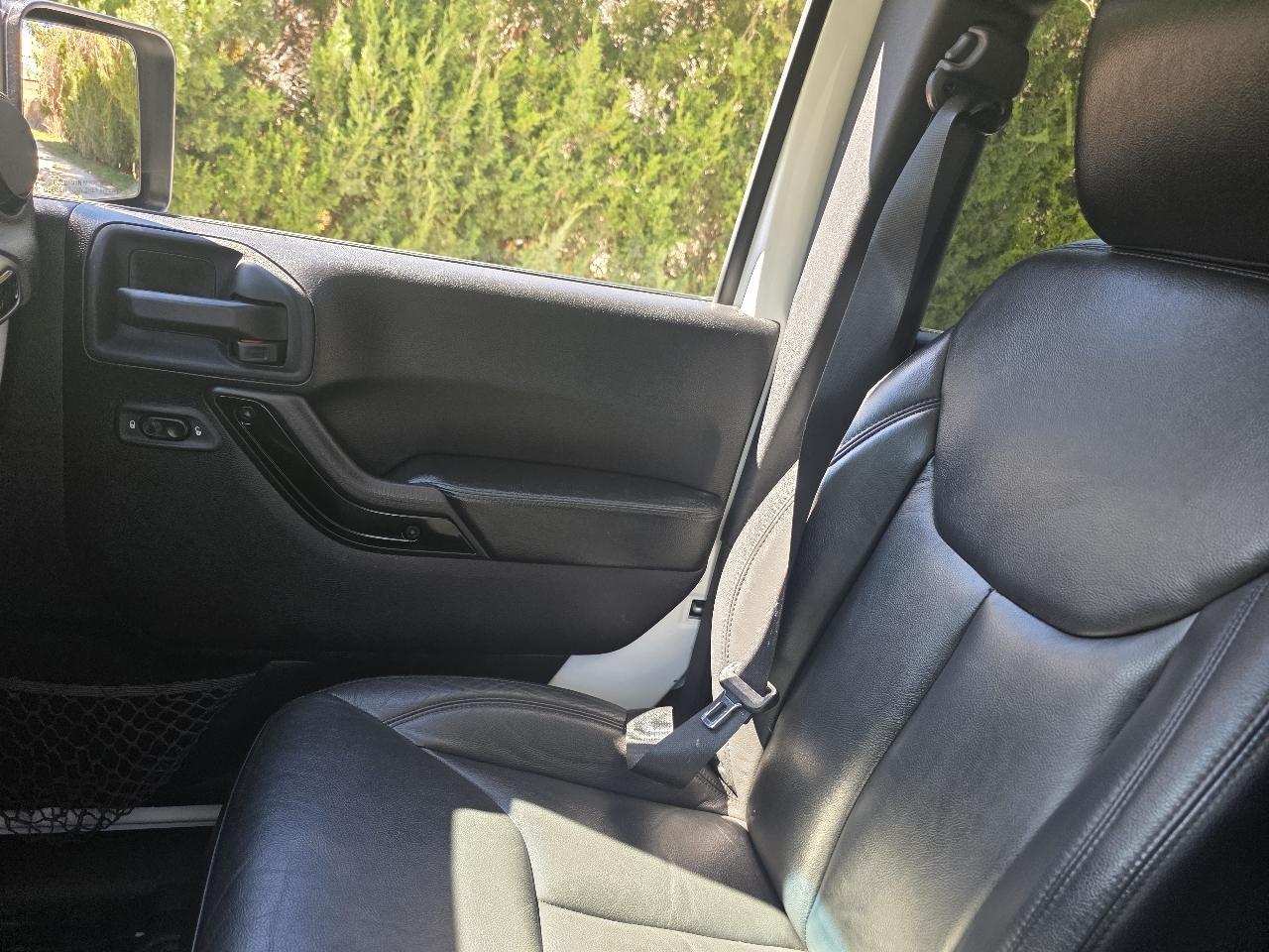 Jeep Wrangler Unlimited 4WD 4dr Altitude 2015