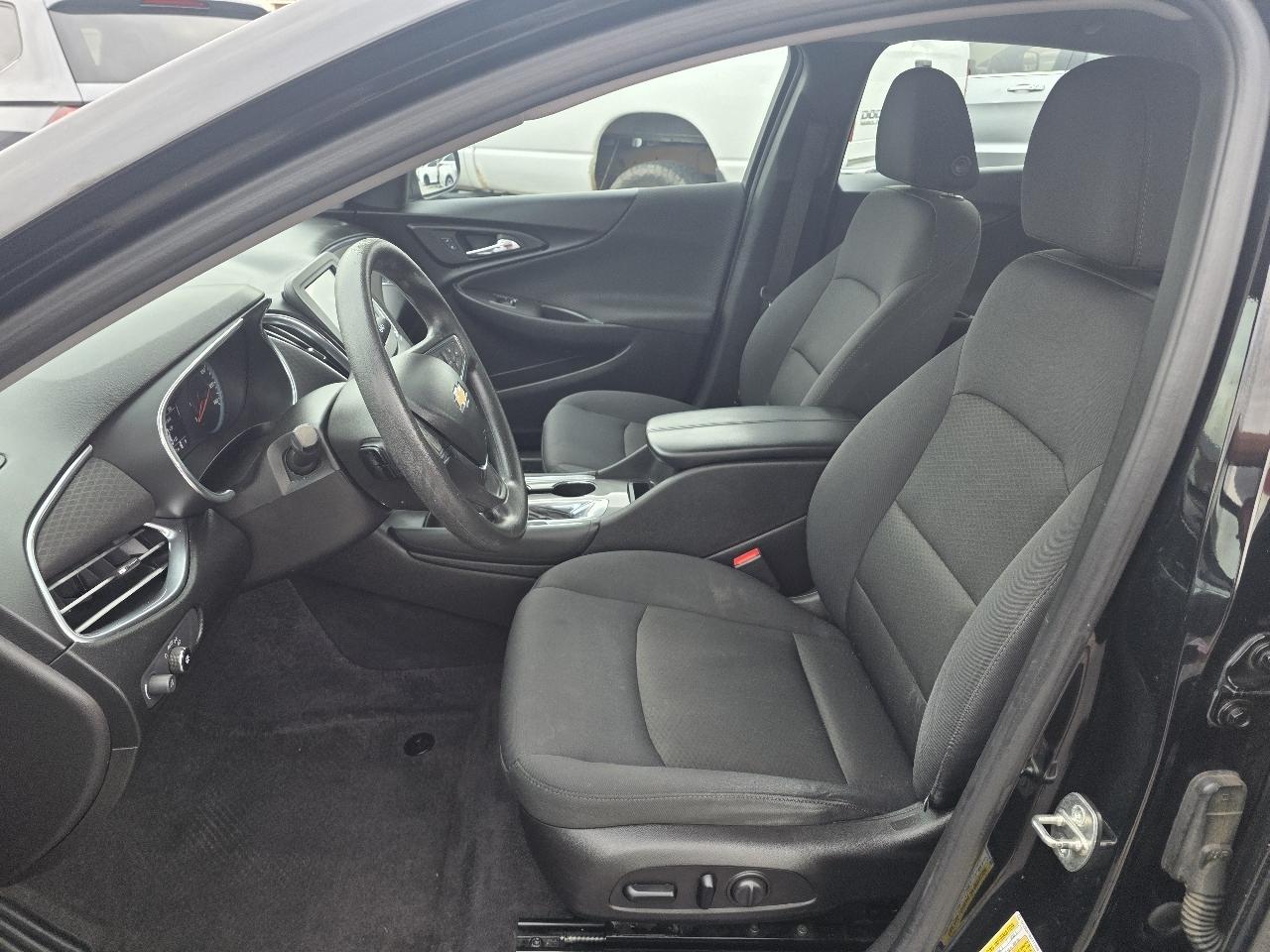 Chevrolet Malibu 4dr Sdn LT w/1LT 2017