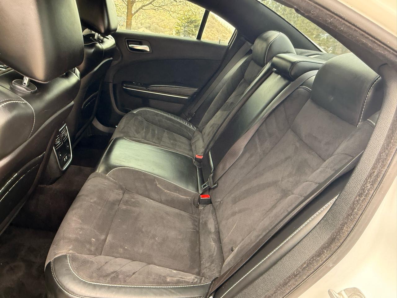 Dodge Charger 4dr Sdn SRT 392 RWD 2016