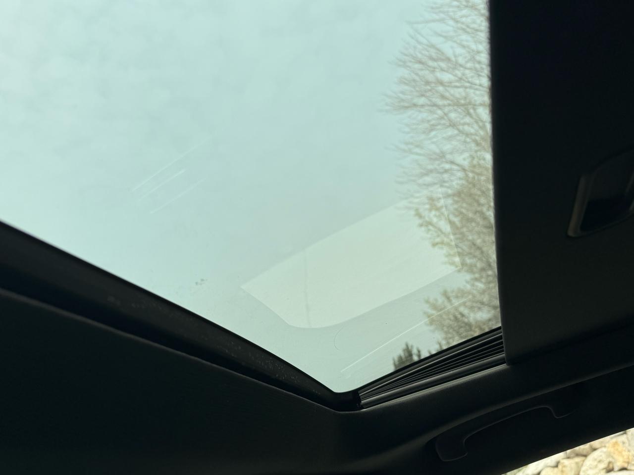 Dodge Charger 4dr Sdn SRT 392 RWD 2016