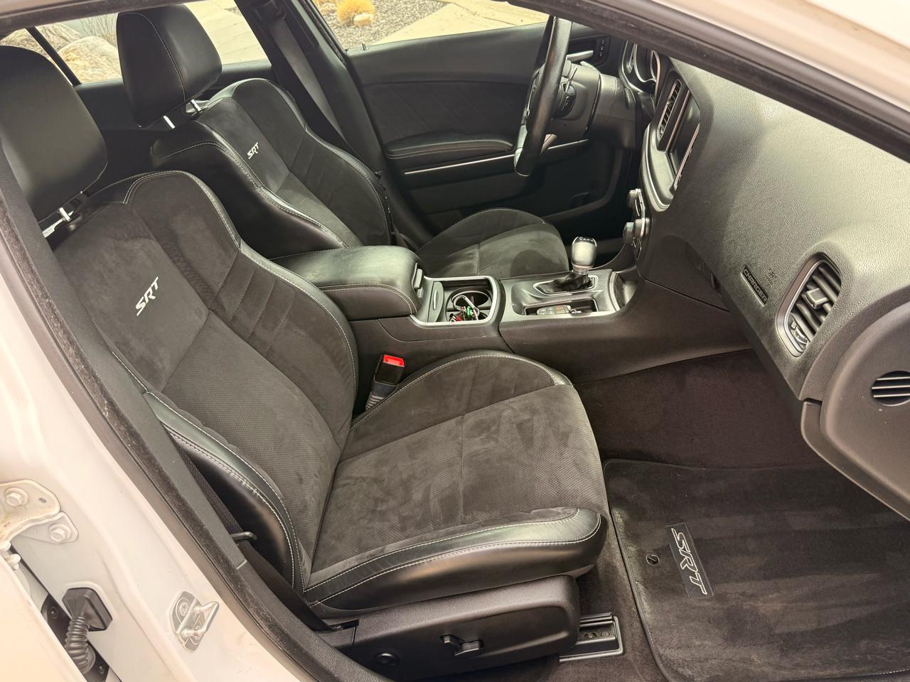 Dodge Charger 4dr Sdn SRT 392 RWD 2016