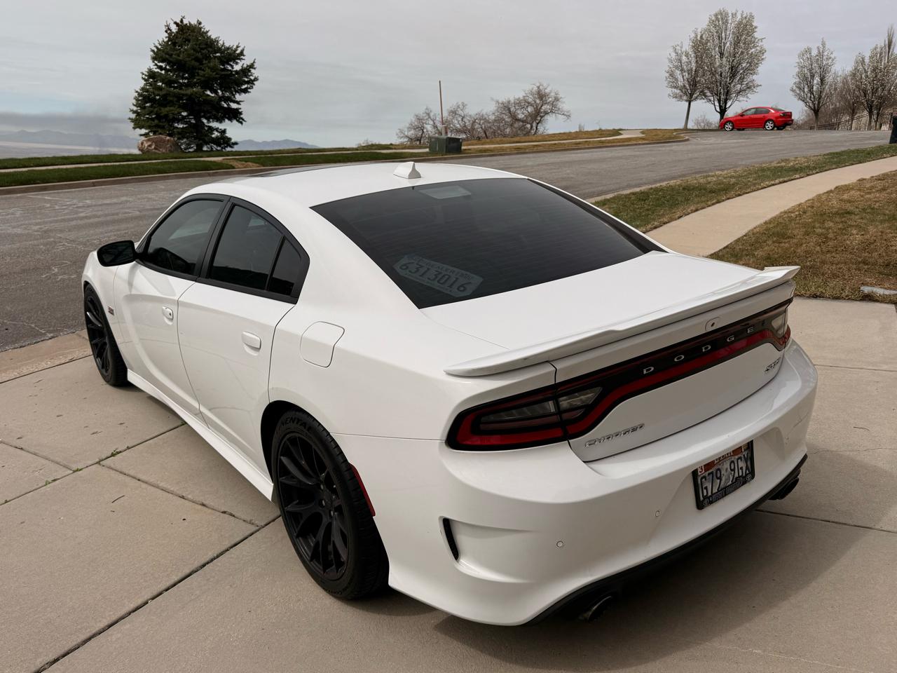 Dodge Charger 4dr Sdn SRT 392 RWD 2016