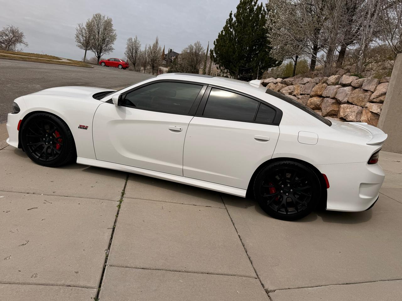 Dodge Charger 4dr Sdn SRT 392 RWD 2016