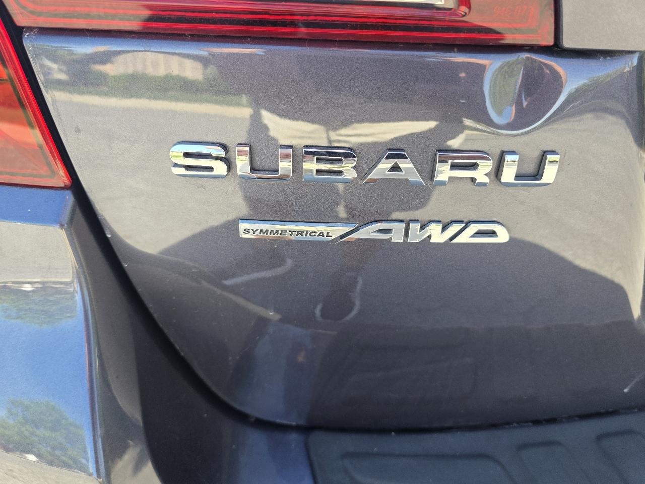 Subaru Outback 4dr Wgn 2.5i Limited 2015