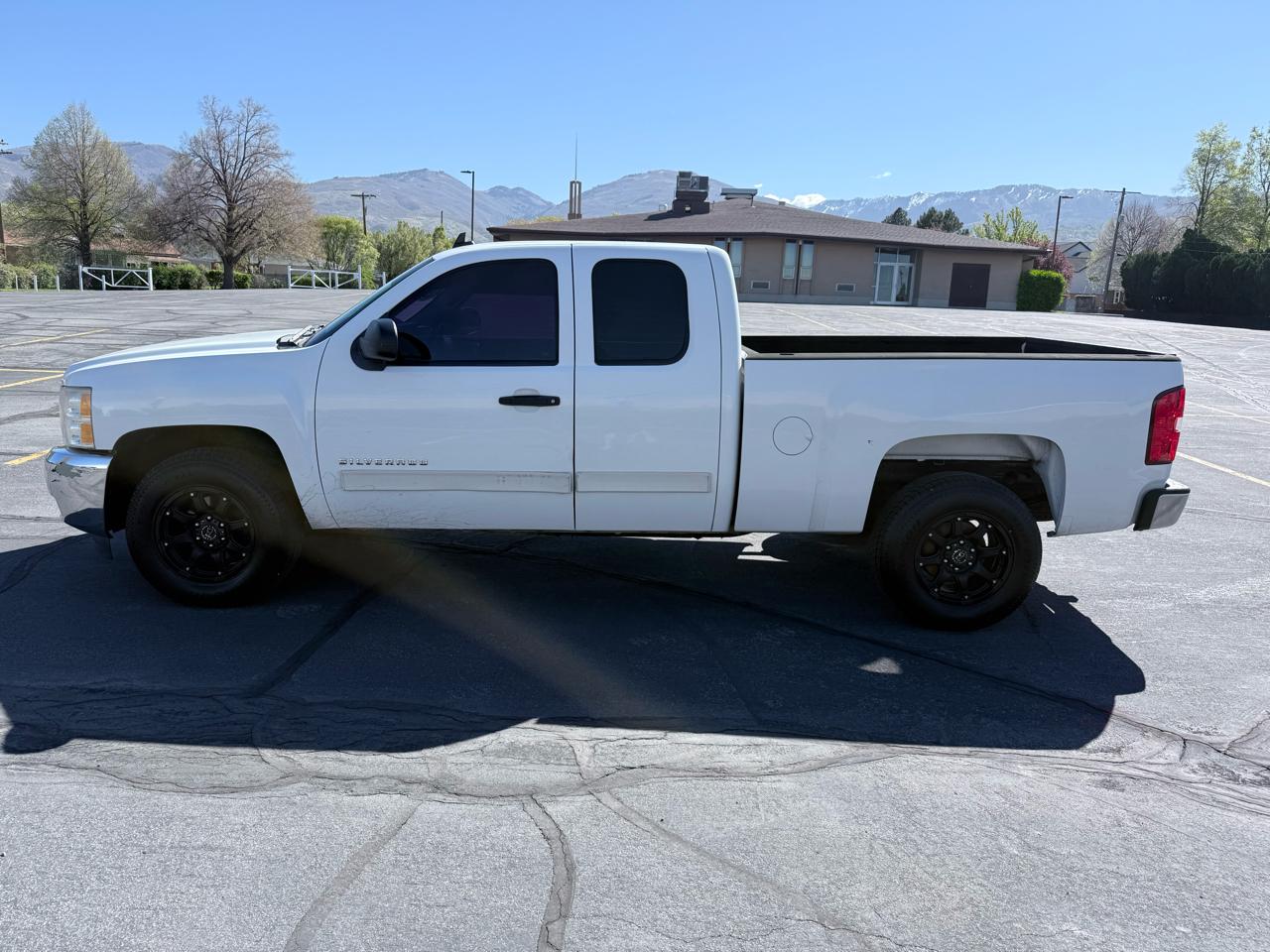 Chevrolet Silverado 1500 2WD Ext Cab 143.5" LT 2012