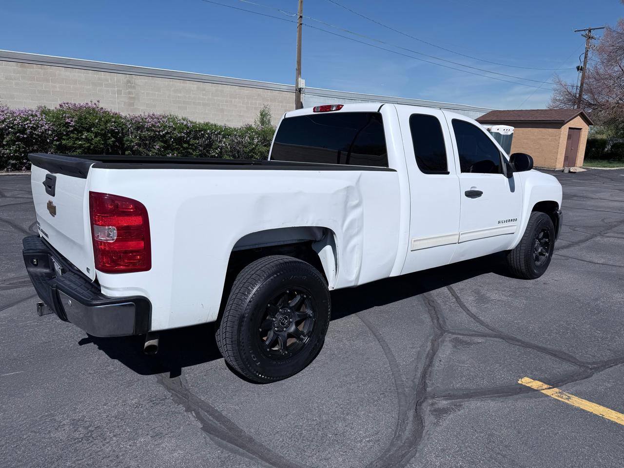 Chevrolet Silverado 1500 2WD Ext Cab 143.5" LT 2012