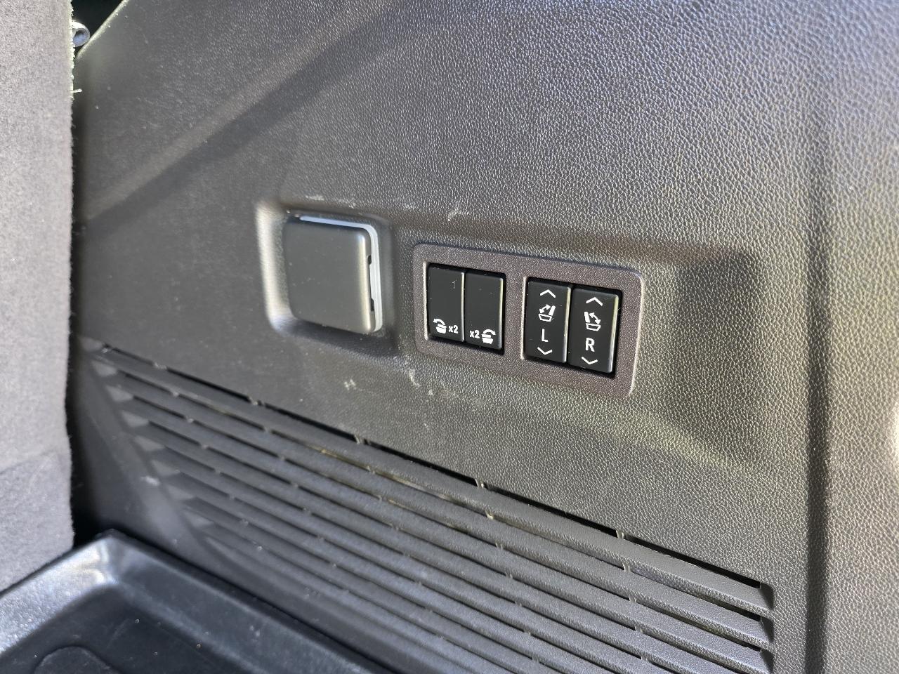 Chevrolet Tahoe 4WD 4dr LT 2023