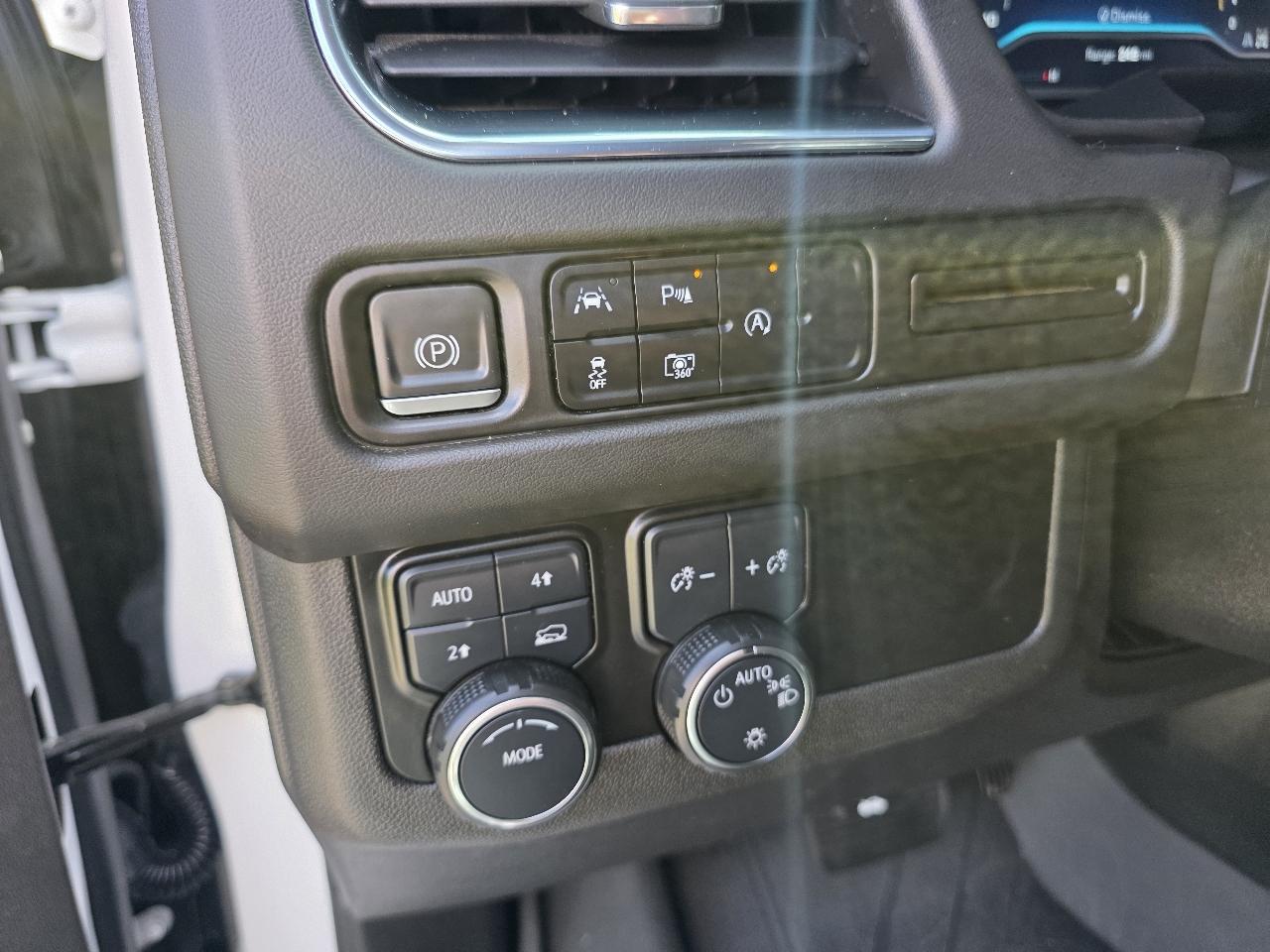 Chevrolet Tahoe 4WD 4dr LT 2023