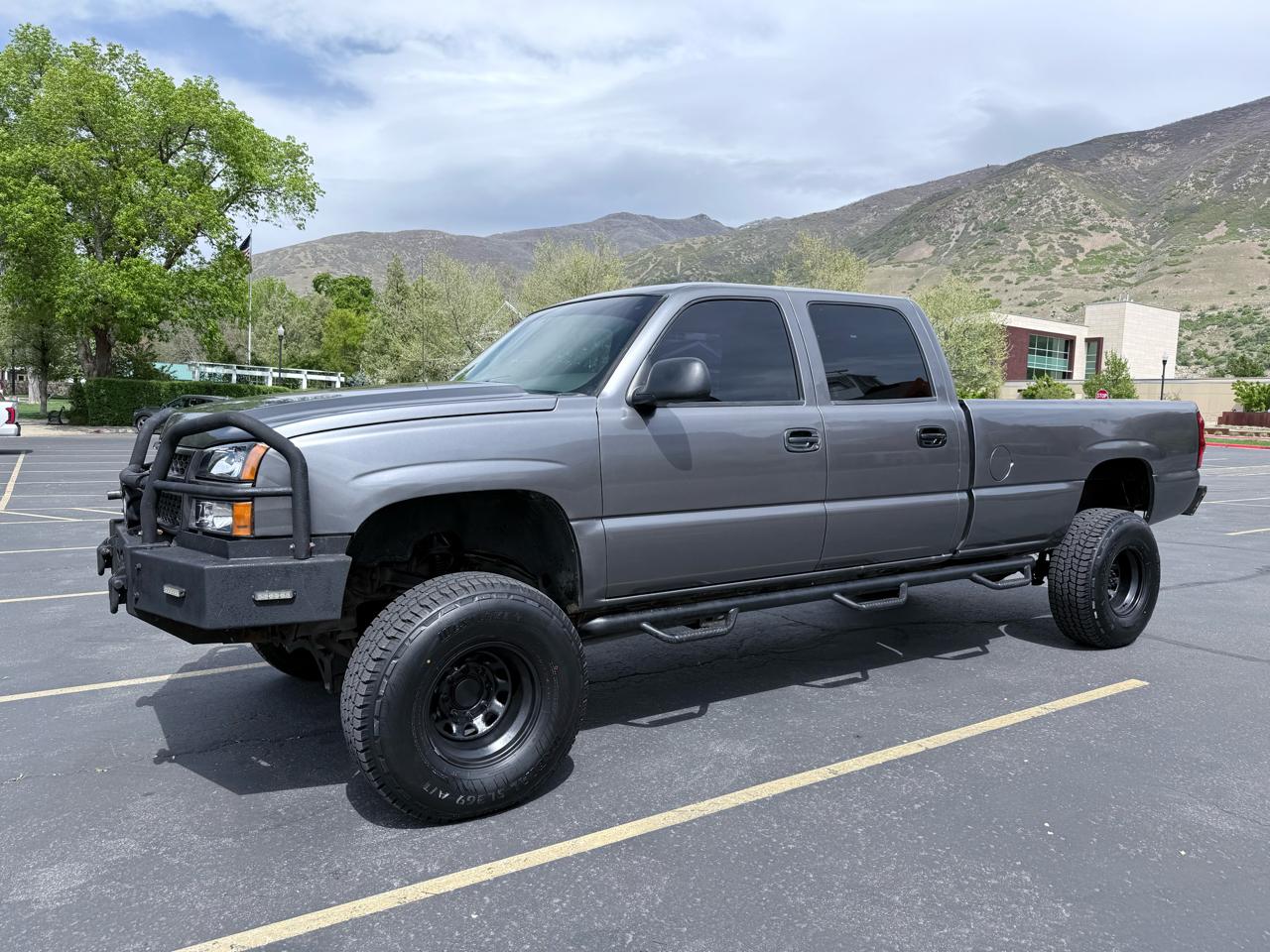 2005 Chevrolet Silverado 2500HD Crew Cab 167" WB 4WD Work Truck