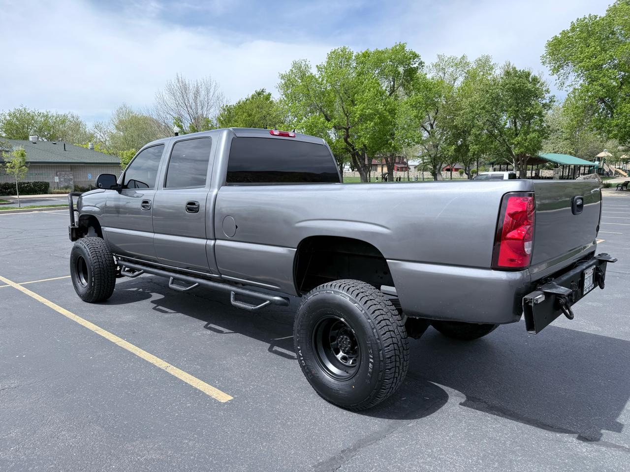 Chevrolet Silverado 2500HD Crew Cab 167" WB 4WD Work Truck 2005