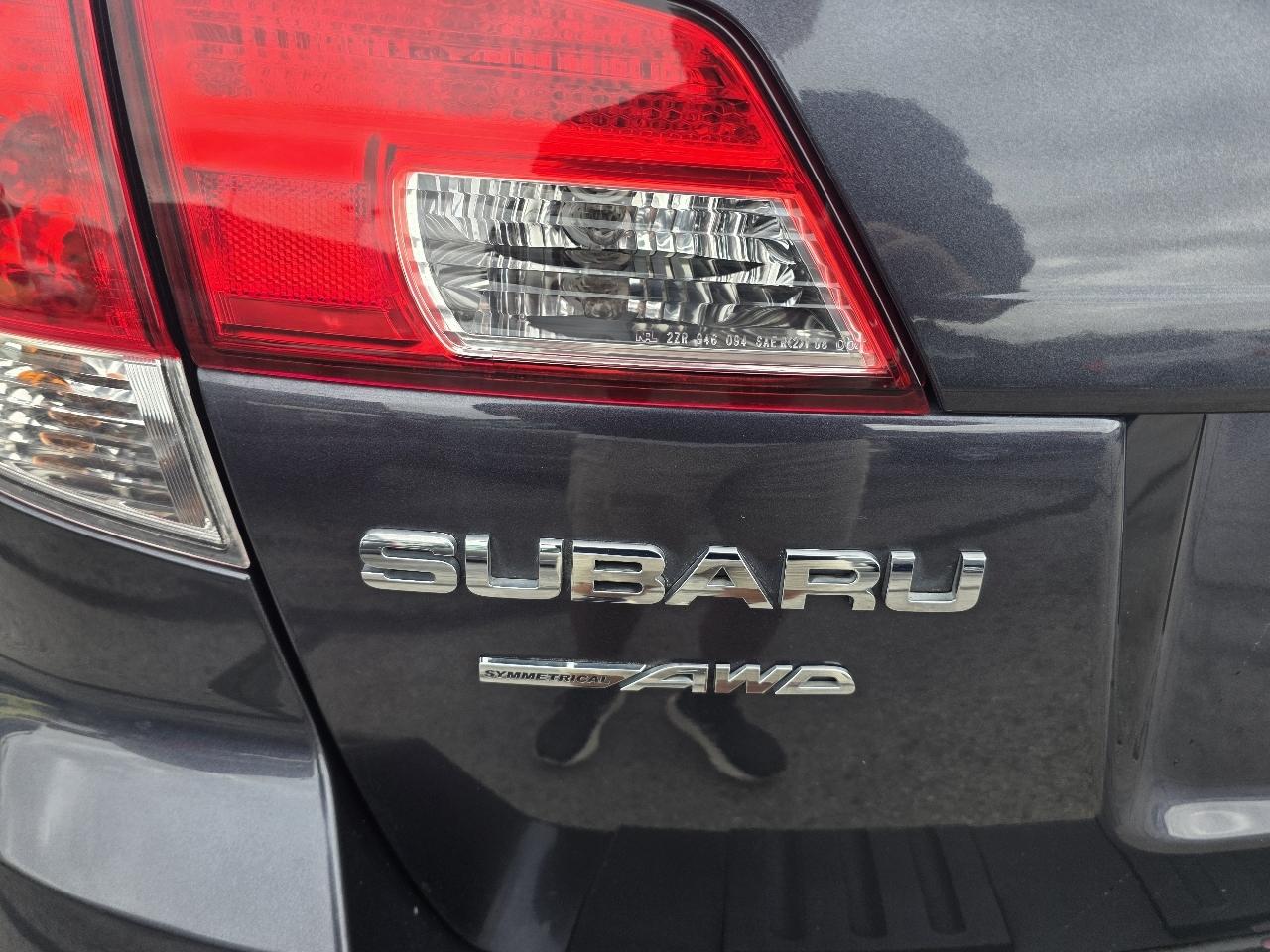 Subaru Outback 4dr Wgn H4 Auto 2.5i Limited 2013