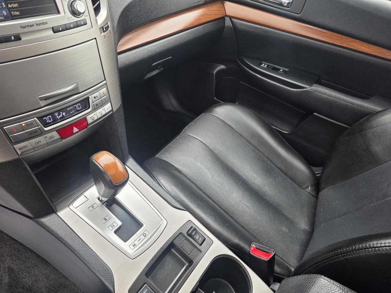 Subaru Outback 4dr Wgn H4 Auto 2.5i Limited 2013