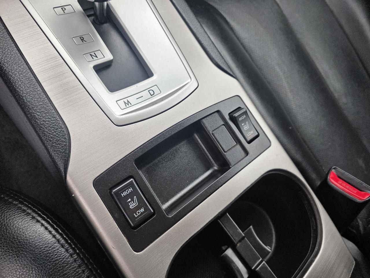 Subaru Outback 4dr Wgn H4 Auto 2.5i Limited 2013