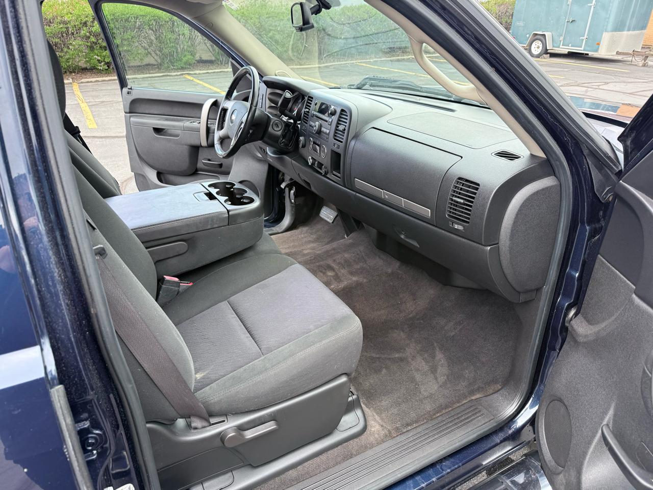 Chevrolet Silverado 1500 4WD Crew Cab 143.5" LT 2010