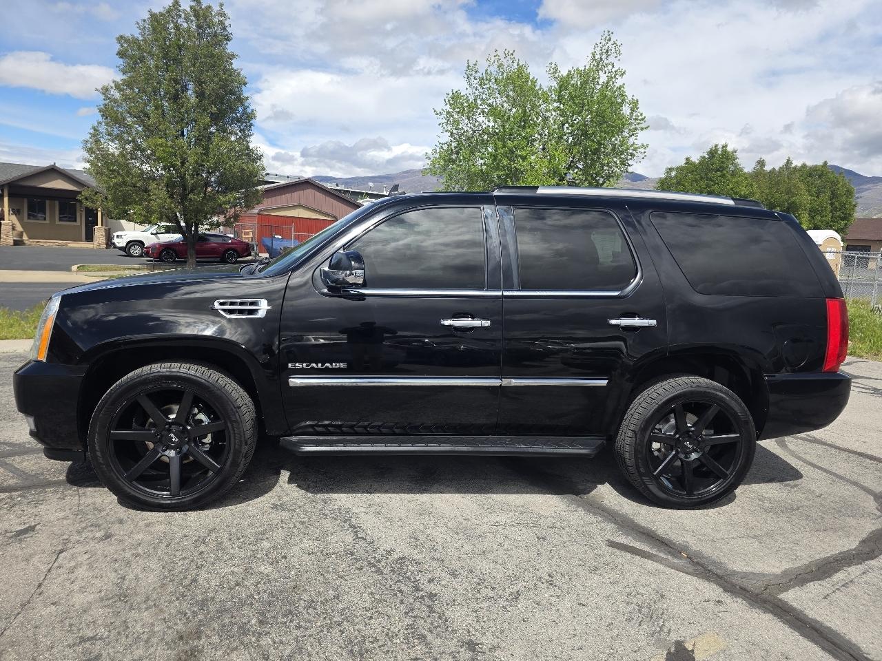 Cadillac Escalade AWD 4dr Luxury 2014