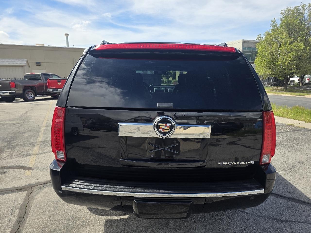 Cadillac Escalade AWD 4dr Luxury 2014