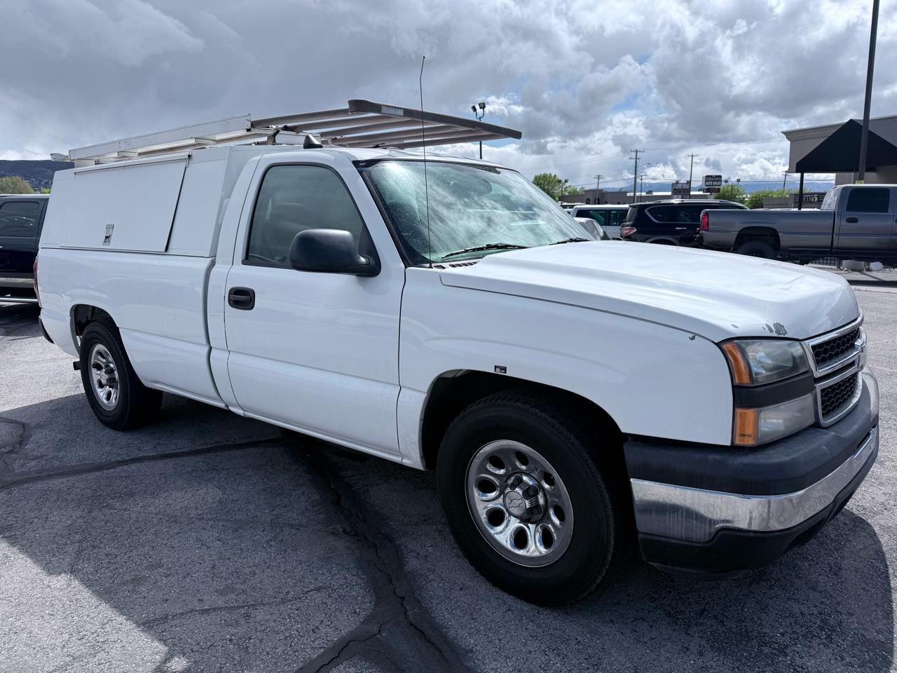 Chevrolet Silverado 1500 Classic 2WD Reg Cab 133.0" Work Truck 2007