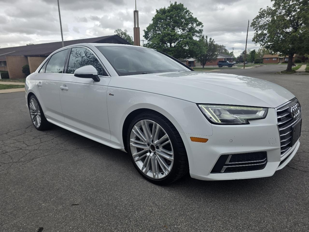 Audi A4 2.0 TFSI Auto Premium Plus quattro AWD 2017