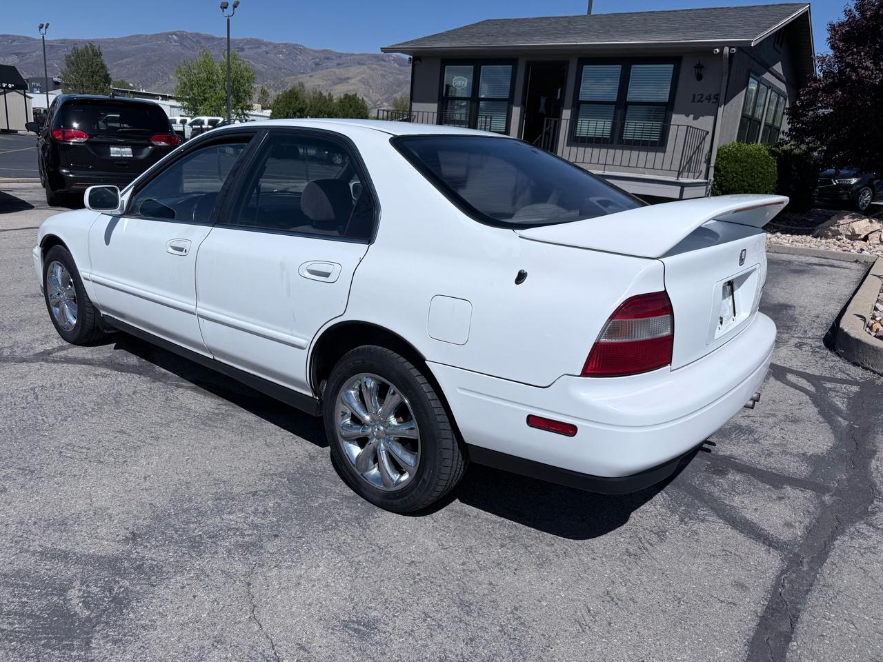 Honda Accord Sdn 4dr Sedan EX Auto 1995