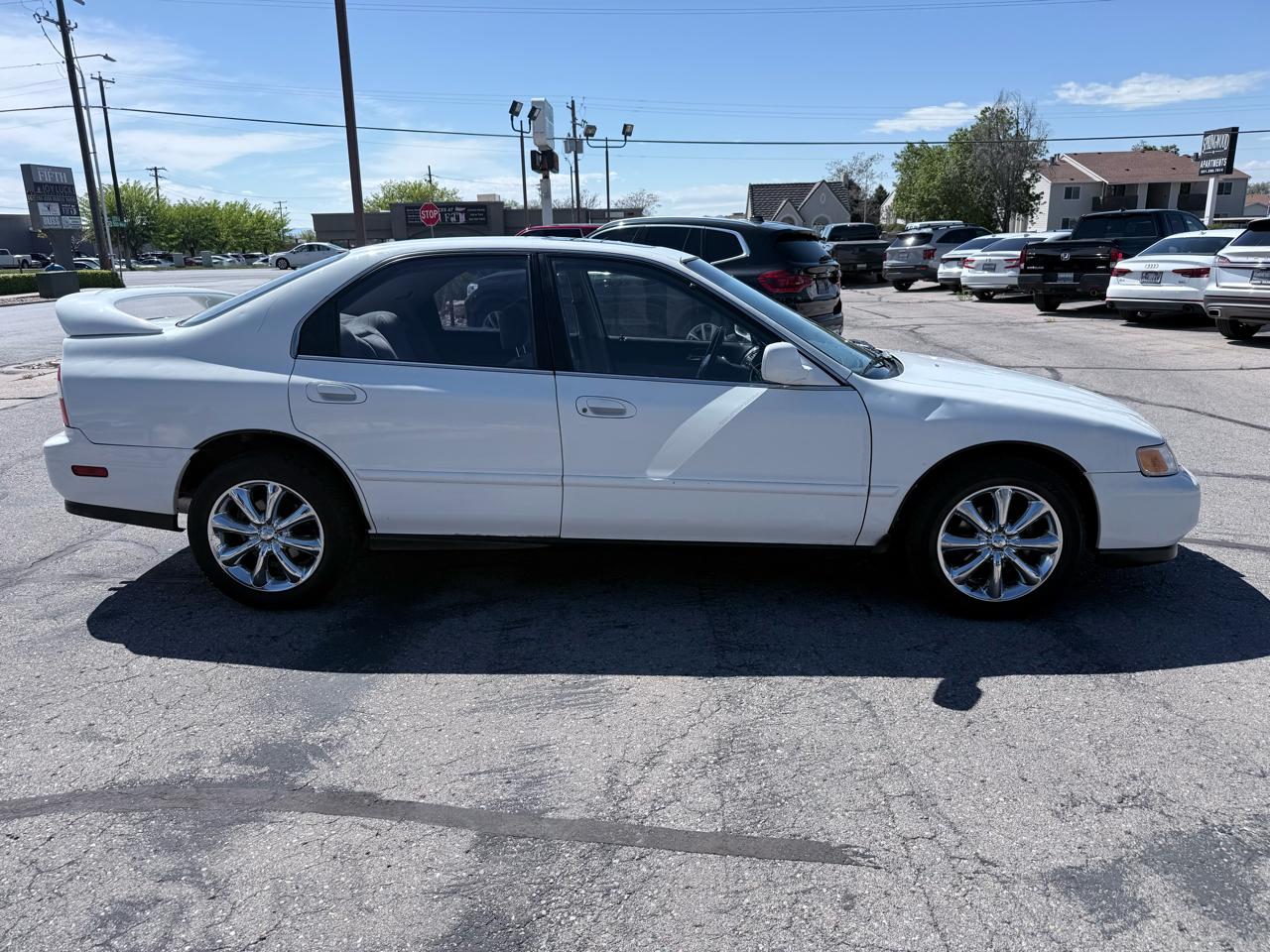 Honda Accord Sdn 4dr Sedan EX Auto 1995