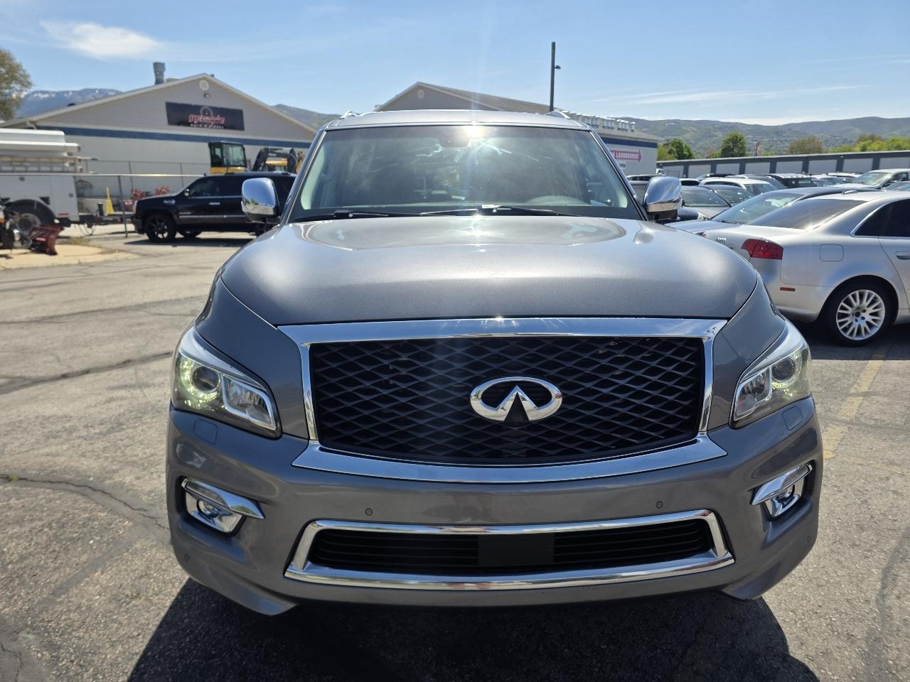 Infiniti QX80 AWD 2017