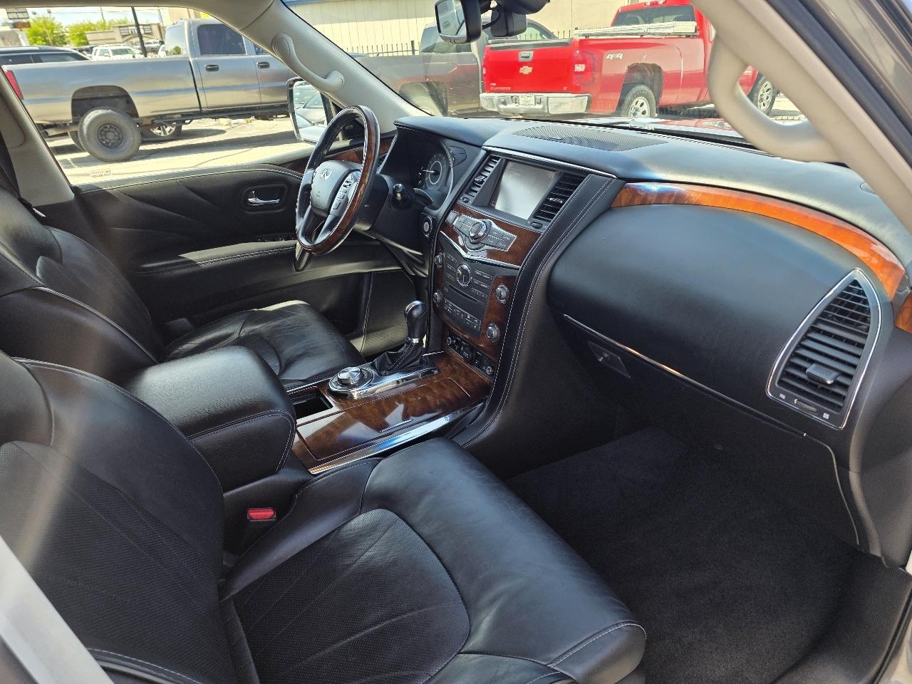 Infiniti QX80 AWD 2017