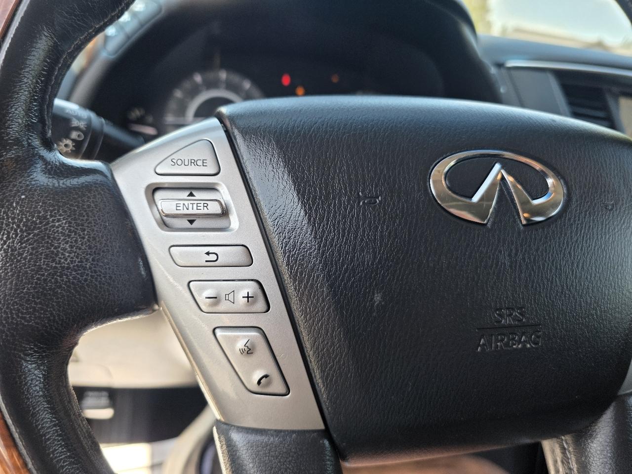 Infiniti QX80 AWD 2017