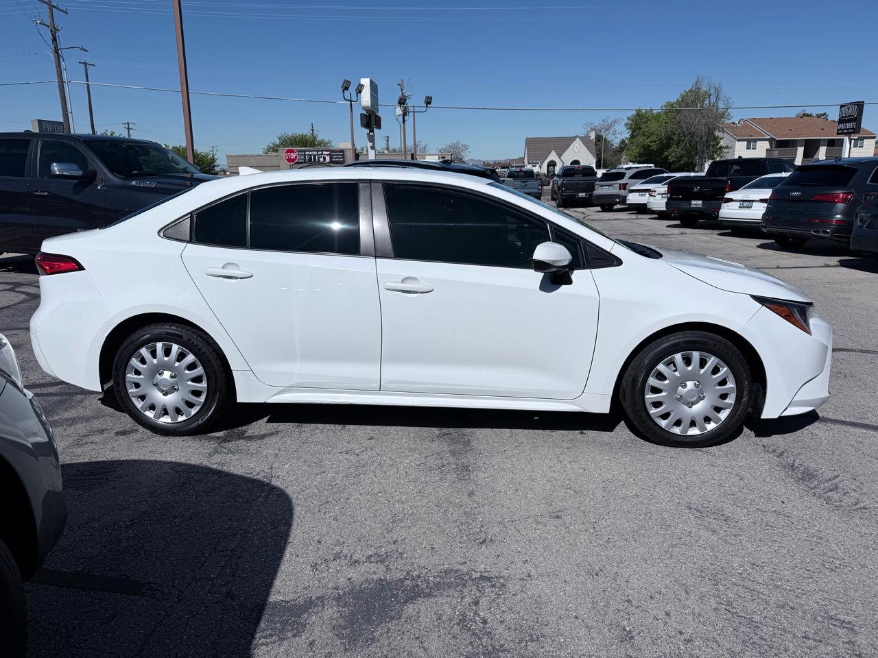 Toyota Corolla LE CVT (Natl) 2022