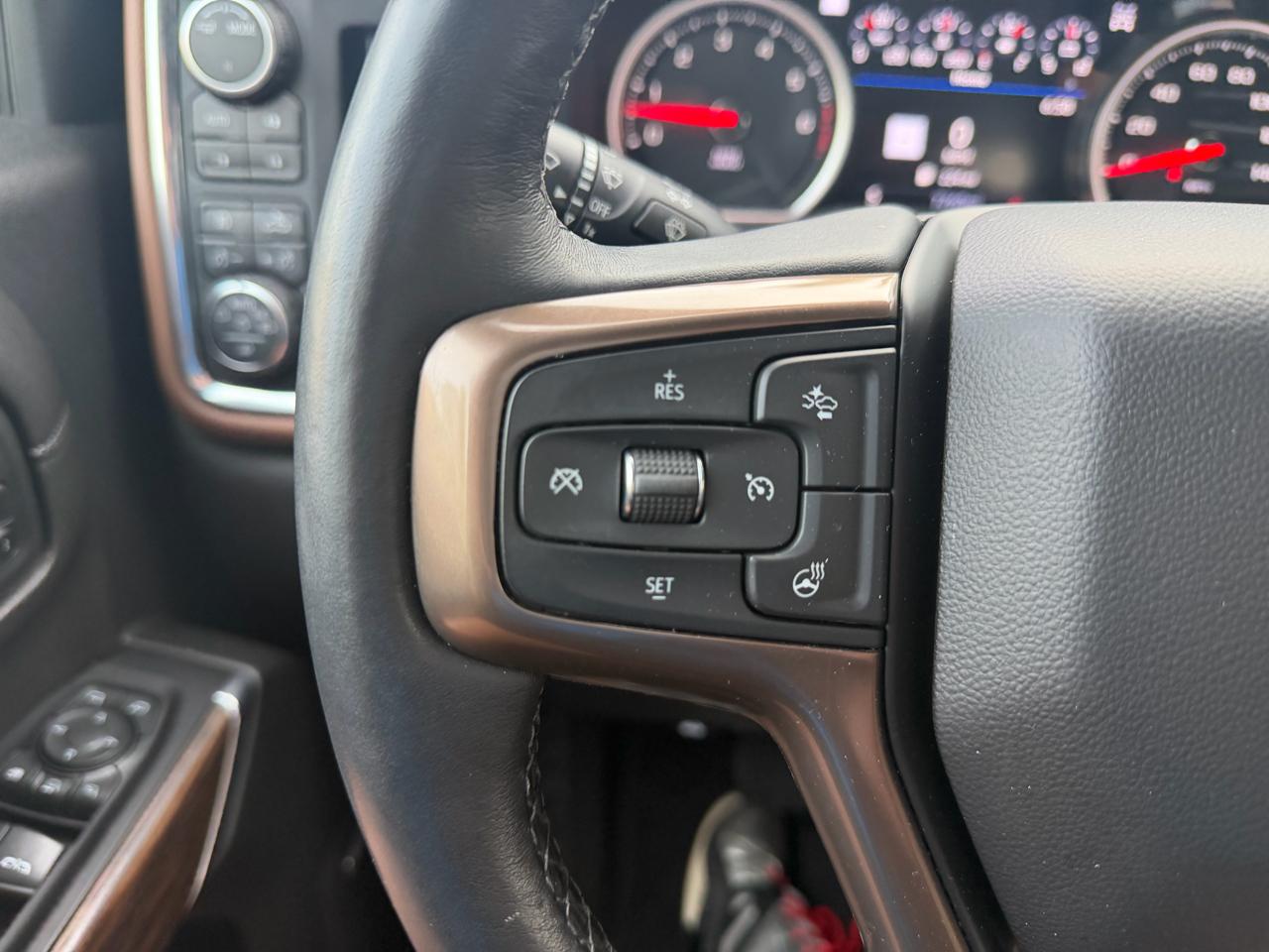 Chevrolet Silverado 2500HD 4WD Crew Cab 159" High Country 2022