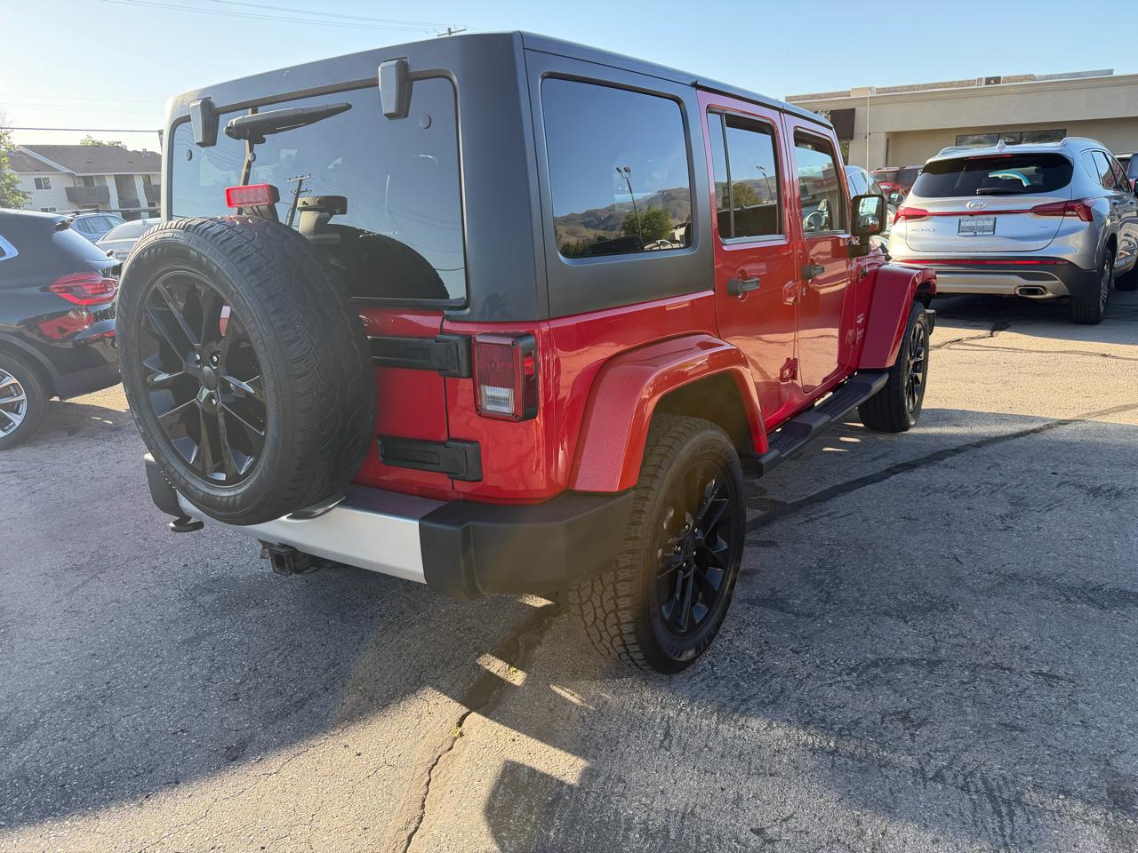Jeep Wrangler Unlimited 4WD 4dr Sahara 2012