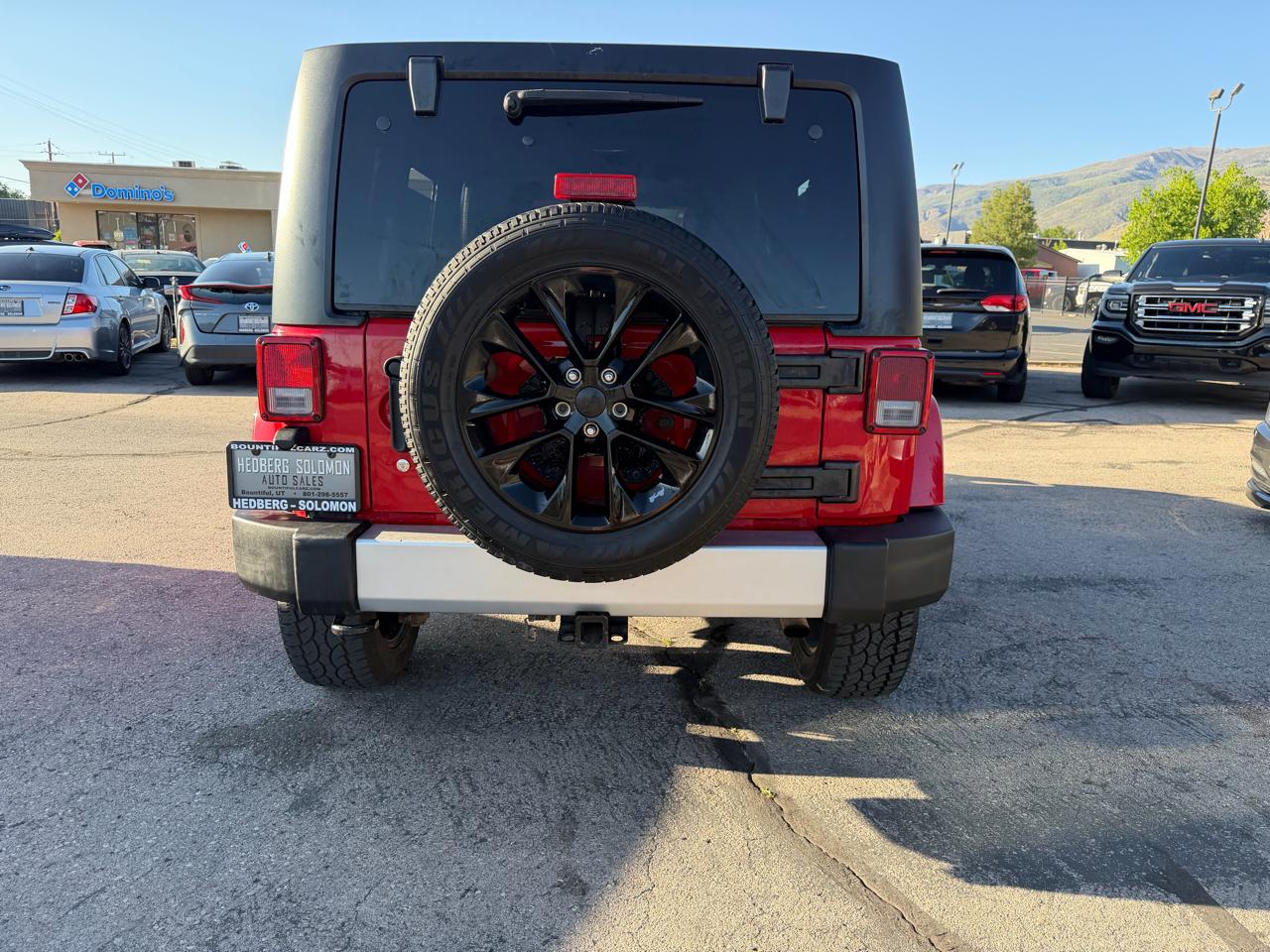 Jeep Wrangler Unlimited 4WD 4dr Sahara 2012