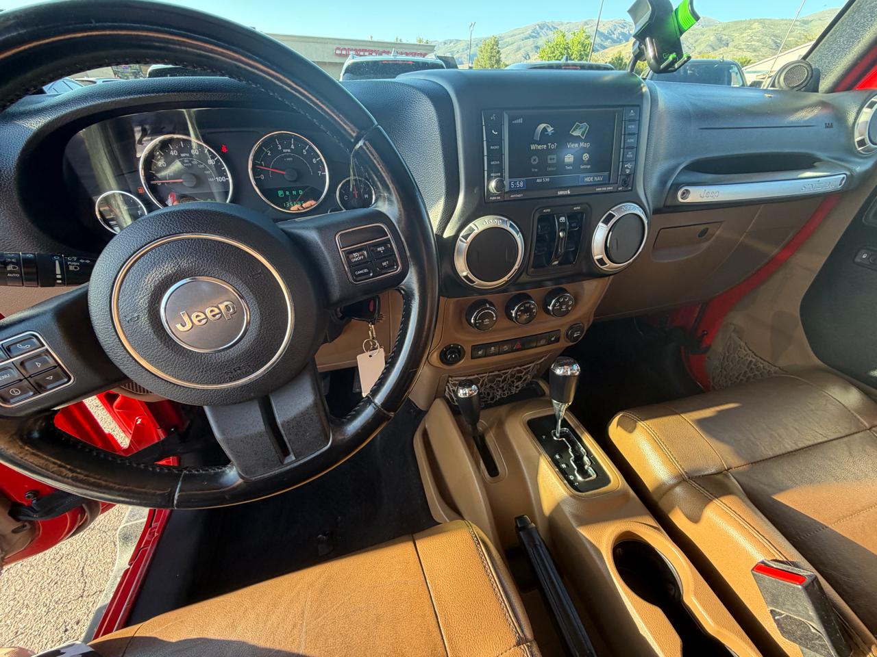 Jeep Wrangler Unlimited 4WD 4dr Sahara 2012