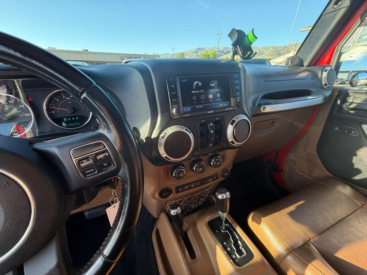 Jeep Wrangler Unlimited 4WD 4dr Sahara 2012
