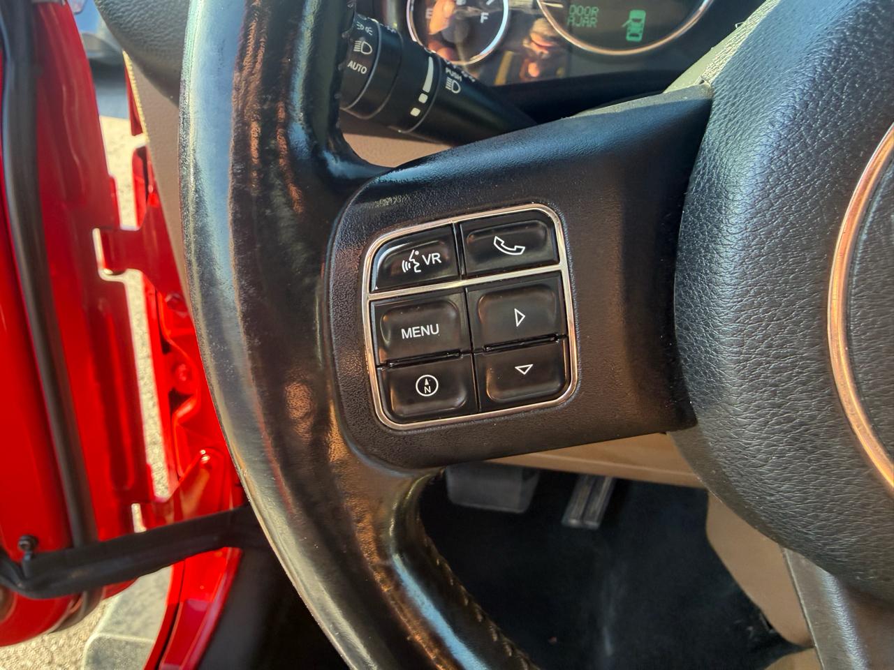 Jeep Wrangler Unlimited 4WD 4dr Sahara 2012