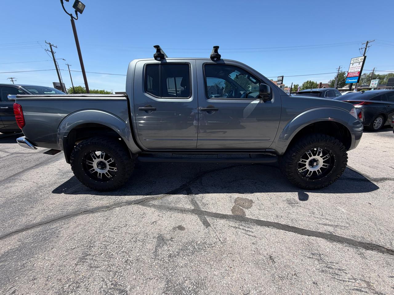 Nissan Frontier Crew Cab 4x4 SV V6 Auto *Ltd Avail* 2017