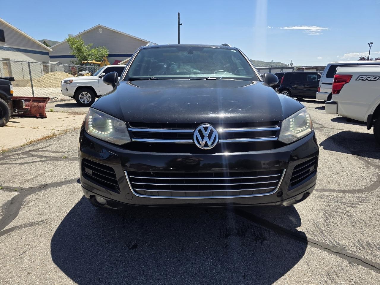Volkswagen Touareg 4dr TDI Sport w/Nav 2012